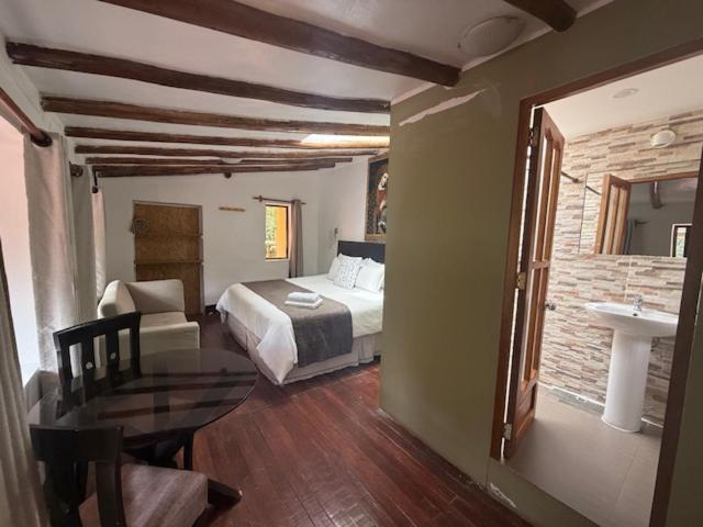 Parwa Guest House Олантаятамбо Екстериор снимка